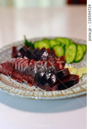 カツオの刺し身 116504724