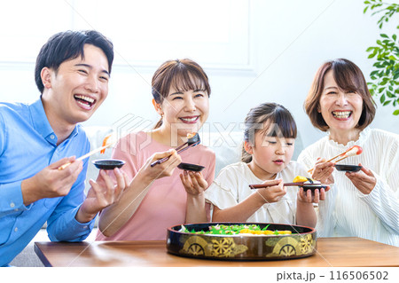 家族でお寿司 家族でお寿司 116506502