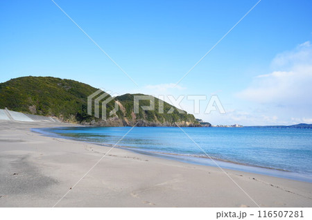 三重県志摩市の南張海岸から見る海 三重県志摩市の南張海岸から見る海 116507281
