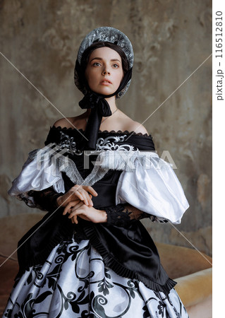 Elegant Baroque Lady in Lavish Lace Gown Elegant Baroque Lady in Lavish Lace Gown 116512810