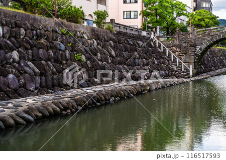 中島川と眼鏡橋【長崎市】 中島川と眼鏡橋【長崎市】 116517593