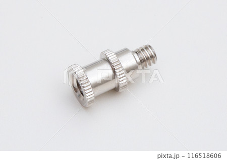 自転車のバルブ変換　仏式から英式へ変換アダプター 116518606