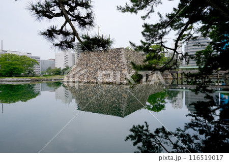 香川県高松市_北東側からの天守台跡1_2024年5月 116519017