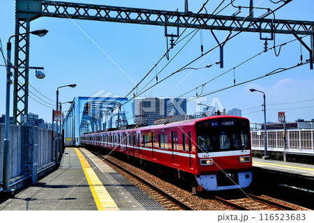 京浜急行電鉄 六郷土手駅 京急多摩川橋梁の風景 京浜急行電鉄 六郷土手駅 京急多摩川橋梁の風景 116523683