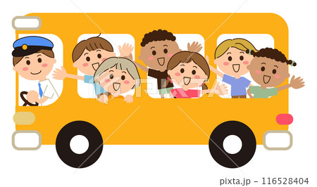 黄色のバスに乗る多国籍の子供たちと運転手 黄色のバスに乗る多国籍の子供たちと運転手 116528404