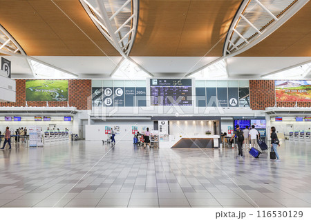 新千歳空港国際線ターミナル3F出発ロビーのA,Bカウンター　ハイキー 116530129