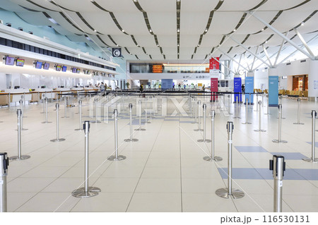 新千歳空港国際線ターミナル3F出発ロビーのCカウンター　ハイキー 116530131