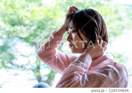 女性の横顔 クールな女性の横顔の写真素材 [116534694] - PIXTA