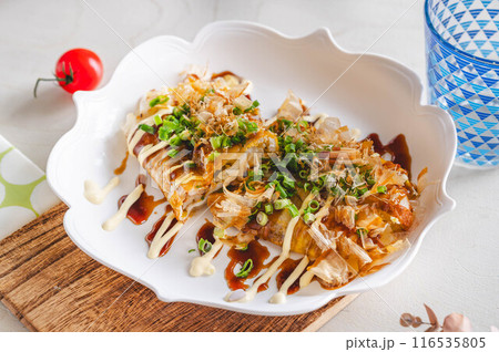 ライスペーパーのお好み焼き風 ライスペーパーのお好み焼き風 116535805