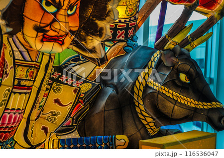 戦士と神獣の飾り 戦士と神獣の飾り 116536047