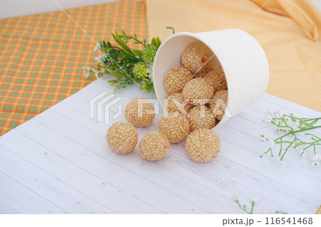 round cake filled with green beans as a background round cake filled with green beans as a background 116541468