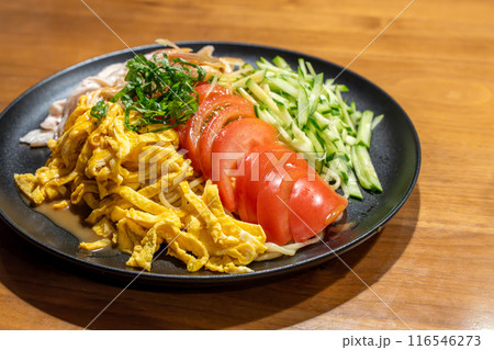 冷やし中華とスープ 116546273