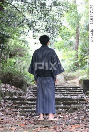 浴衣を着た男性 116547174