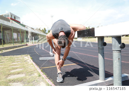 Runner Activating The Lower Part Of His Body  116547185