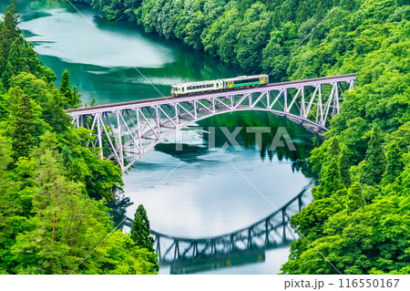 福島 只見線 第一只見川橋梁を渡る列車 福島 只見線 第一只見川橋梁を渡る列車 116550167