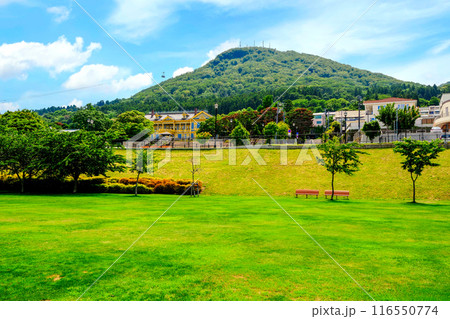 元町公園から函館山 116550774