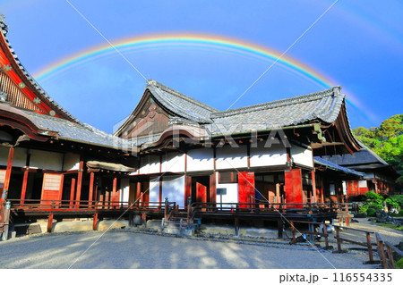 【京都府】醍醐寺 三宝院庭園と虹 【京都府】醍醐寺 三宝院庭園と虹 116554335