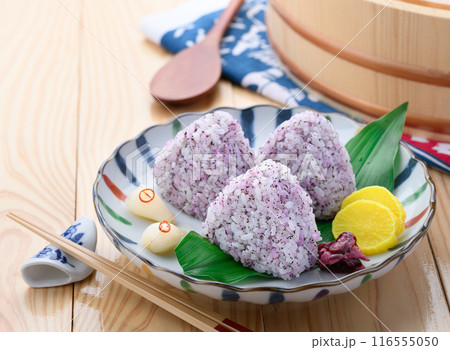 みんな大好き♪ゆかりおにぎり 116555050