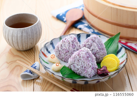 みんな大好き♪ゆかりおにぎり 116555060