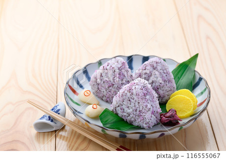 みんな大好き♪ゆかりおにぎり みんな大好き♪ゆかりおにぎり 116555067