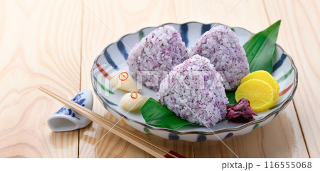 みんな大好き♪ゆかりおにぎり みんな大好き♪ゆかりおにぎり 116555068