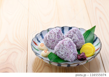 みんな大好き♪ゆかりおにぎり 116555074