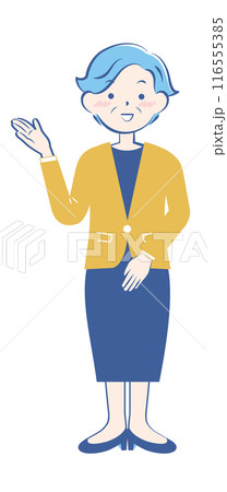 案内をするスーツ姿のシニア女性　全身　3C 116555385