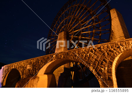道の駅おばあちゃん市山岡の巨大木製水車 道の駅おばあちゃん市山岡の巨大木製水車 116555895