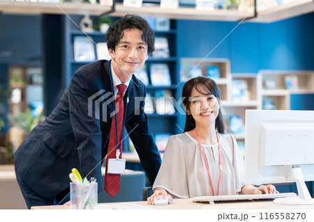 オフィスで働くビジネスマン 撮影協力:Creadisce(丸善雄松堂株式会社) オフィスで働くビジネスマン 撮影協力:Creadisce(丸善雄松堂株式会社) 116558270