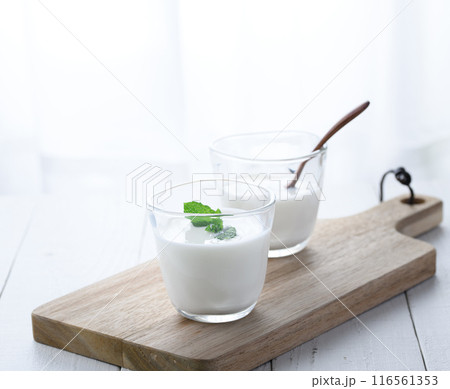 飲むヨーグルト 116561353