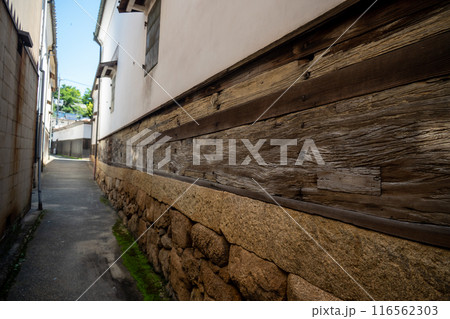 鞆の浦 太田家住宅の船板壁 鞆の浦 太田家住宅の船板壁 116562303