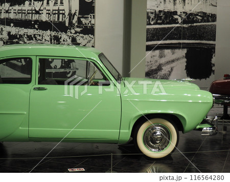 アメリカのクラシックカー 博物館展示車両 アメリカのクラシックカー 博物館展示車両 116564280