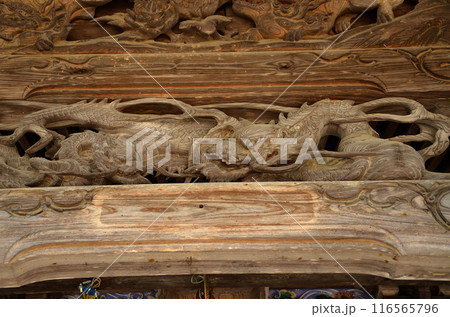 埼玉県秩父郡小鹿野町河原沢の龍頭(りゅうとう)神社 守り神の龍 埼玉県秩父郡小鹿野町河原沢の龍頭(りゅうとう)神社 守り神の龍 116565796