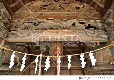埼玉県秩父郡小鹿野町河原沢の龍頭(りゅうとう)神社 守り神の龍 埼玉県秩父郡小鹿野町河原沢の龍頭(りゅうとう)神社 守り神の龍 116565897