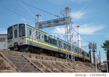 新天地の南武支線で活躍するE127-0系電車_2024/6/1撮影 116566368