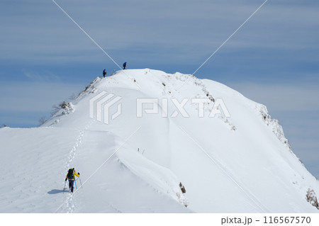雪山の山岳風景 雪山の山岳風景 116567570