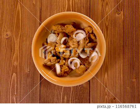 Chanterelle 116568761