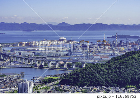 坂出の街並み　番の州臨海工業団地　青ノ山山頂展望台　香川県宇多津町 116569752