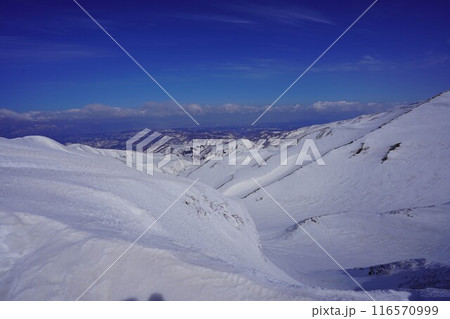 冬季月山からの麓方面の景色 冬季月山からの麓方面の景色 116570999