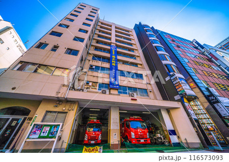 日本の東京都市景観 7月。日暮里駅前の荒川消防署音無川出張所などを望む=5日 日本の東京都市景観 7月。日暮里駅前の荒川消防署音無川出張所などを望む=5日 116573093