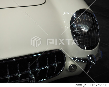 輸入車のクラシックカー　博物館展示車両 116573364