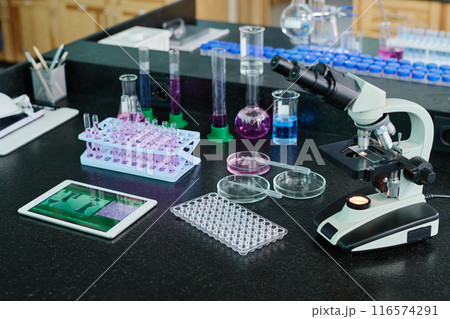 Workplace of scientist or researcher Workplace of scientist or researcher 116574291