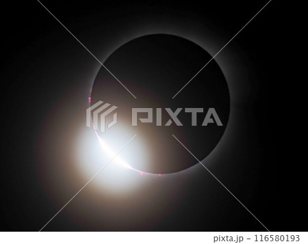 2024年4月8日　メキシコ皆既日食のダイヤモンドリング 116580193