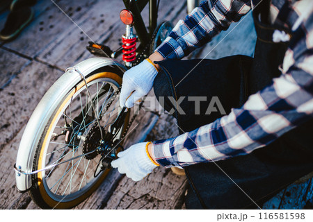 自転車修理 116581598