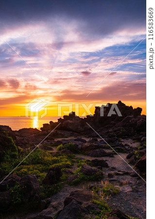 十六羅漢岩・夕景 116583669