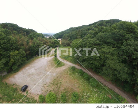 ドローンで上空から撮影した「樹林･里山」（埼玉県寄居町） 116584404