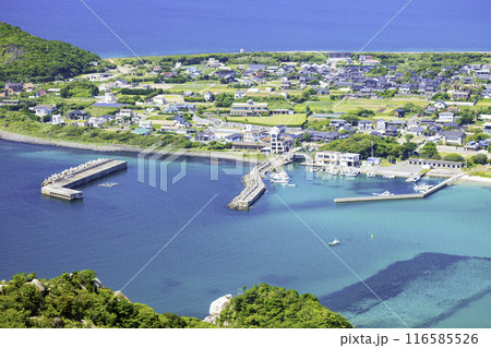 立石山から見た糸島の美しい風景　芥屋漁港　福岡県糸島市 116585526