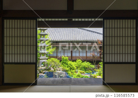 興聖寺　大書院前庭園（京都府宇治市） 116585573