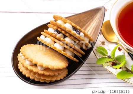 フルーツサンドビスケット 116586113
