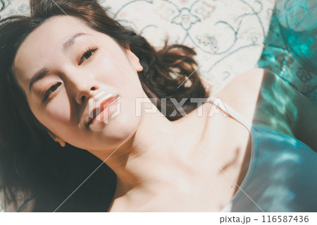 30s beauty 116587436